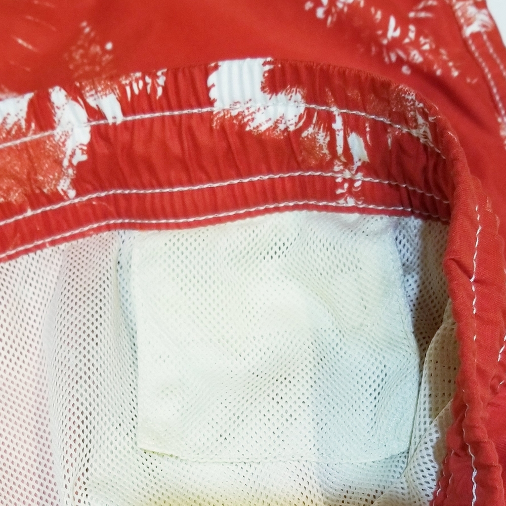 TOMMY BAHAMA RELAX Chili Pepper Red & White Splash Swimsuit Trunks Sz L - Picture 9 of 14